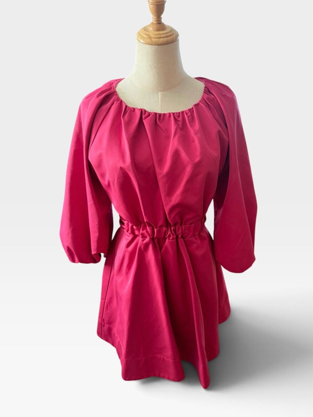 Do + Be Magenta Open Back Puff Sleeve Mini Dress